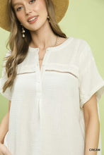 Load image into Gallery viewer, Umgee Cream Lace Trim Gauze Top
