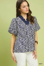 Load image into Gallery viewer, Umgee Navy Botanical Top
