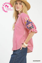 Load image into Gallery viewer, Umgee Raspberry Floral Embroidered Top
