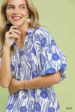 Load image into Gallery viewer, Umgee Blue Bold Print Top

