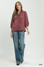 Load image into Gallery viewer, Wine Ruffle Trim Print Top
