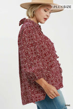 Load image into Gallery viewer, Wine Ruffle Trim Print Top - Plus
