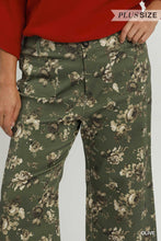 Load image into Gallery viewer, Olive Floral Pants - Plus
