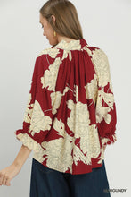 Load image into Gallery viewer, Burgundy Floral 3/4 Sleeve Top
