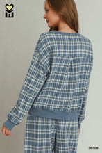 Load image into Gallery viewer, Denim Plaid Pullover
