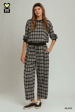 Load image into Gallery viewer, B+W Plaid Pants
