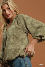 Load image into Gallery viewer, Olive Jacquard Bubble Hem Top

