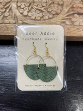 Load image into Gallery viewer, Deer Addie Medium Earrings
