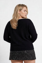 Load image into Gallery viewer, Black Contrast Trim Sweater
