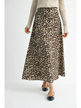 Load image into Gallery viewer, Leopard Maxi Skirt
