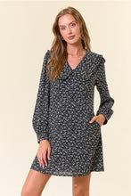 Load image into Gallery viewer, Black Floral Peter Pan Collar Dress
