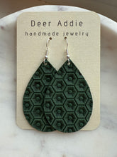 Load image into Gallery viewer, Deer Addie Earrings
