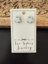 Load image into Gallery viewer, Two Sisters Handmade Earrings
