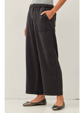 Load image into Gallery viewer, Black Wide Tencel Pants
