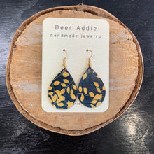 Load image into Gallery viewer, Deer Addie Medium Earrings
