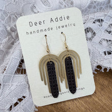 Load image into Gallery viewer, Deer Addie Earrings

