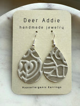 Load image into Gallery viewer, Deer Addie Medium Earrings
