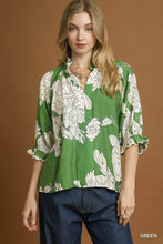 Load image into Gallery viewer, Green Peony Floral Top
