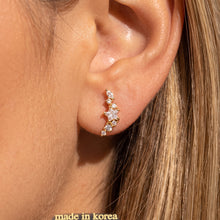 Load image into Gallery viewer, Star Crawler Earrings
