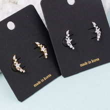 Load image into Gallery viewer, Star Crawler Earrings
