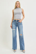 Load image into Gallery viewer, Kim Mid Rise Straight Denim 21909

