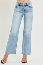 Load image into Gallery viewer, Risen Maddie Light Cut Hem Denim
