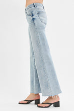 Load image into Gallery viewer, Gabby Light Low Rise Wide Denim
