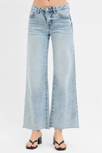Load image into Gallery viewer, Gabby Light Low Rise Wide Denim
