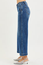 Load image into Gallery viewer, Sam Crop Button Pocked WIde Denim 21542

