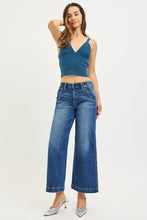 Load image into Gallery viewer, Sam Crop Button Pocked WIde Denim 21542
