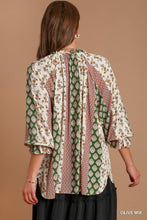 Load image into Gallery viewer, Clay + Olive Mixed Floral Top

