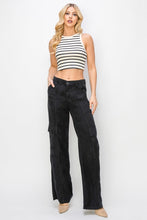 Load image into Gallery viewer, Abby Black Tencel Cargo Pants
