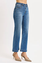 Load image into Gallery viewer, Risen Carolyn Crop Straight Denim
