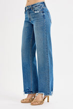 Load image into Gallery viewer, Lisa Mid Rise Baggy Denim
