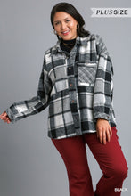 Load image into Gallery viewer, Black Mixed Plaid Shacket - Plus
