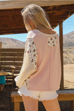 Load image into Gallery viewer, Pink Mixed Red Floral Top
