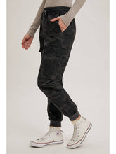 Load image into Gallery viewer, Camo Jogger Pants
