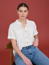 Load image into Gallery viewer, Ivory Textured Button Up Top
