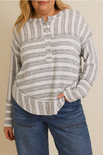 Load image into Gallery viewer, B+W Stripe Henley - Plus
