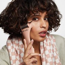 Load image into Gallery viewer, Kitsch Ice Roller
