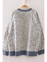 Load image into Gallery viewer, Blue Leopard Pullover
