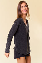 Load image into Gallery viewer, Black V-Neck Thumbhole Top
