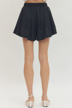 Load image into Gallery viewer, Entro Black Elastic Shorts

