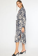 Load image into Gallery viewer, Entro Navy Abstract Midi Dress
