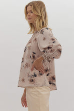 Load image into Gallery viewer, Ecru Floral 3/4 Sleeve Top
