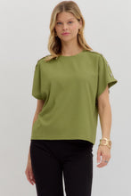 Load image into Gallery viewer, Entro Olive Gold Button Top
