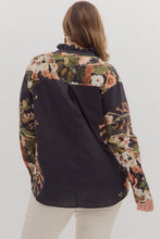 Load image into Gallery viewer, Black Floral Trim Top - Plus
