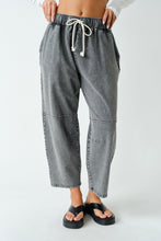 Load image into Gallery viewer, Grey Knit Tapered Pants
